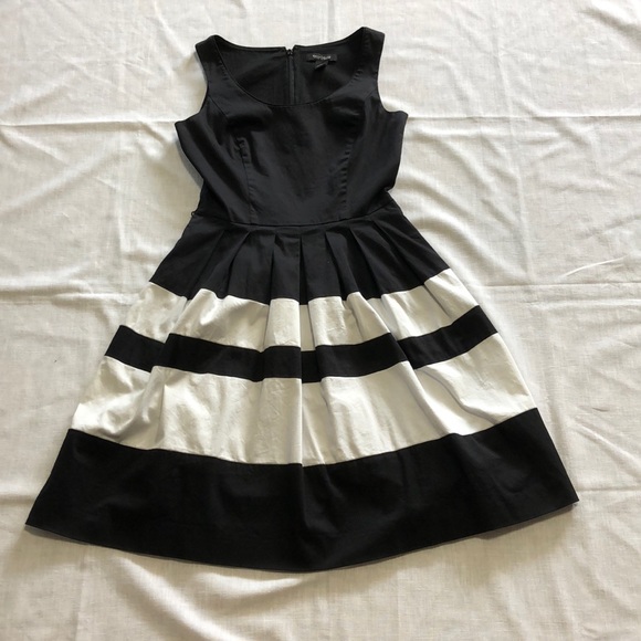 White House Black Market dress size 4 - Picture 3 of 9